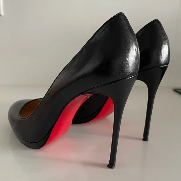 **SOLD** Authentic Christain Louboutin Pumps - Picture 7 of 8